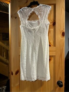 Adrianna Papell ivory lace dress SZ 8